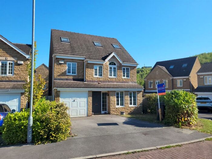 5 Bedroom Detached House To Rent In Tithefields, Fenay Bridge, Huddersfield, HD8