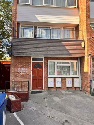 1 Bedroom Apartment To Rent In Horwood Close, Headington, Oxford, OX3