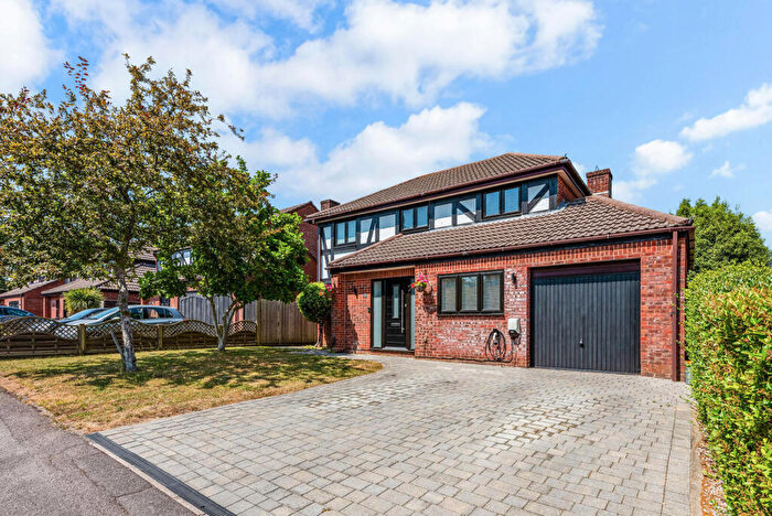 4 Bedroom Detached House For Sale In Glendale, Locks Heath, Southampton, SO31