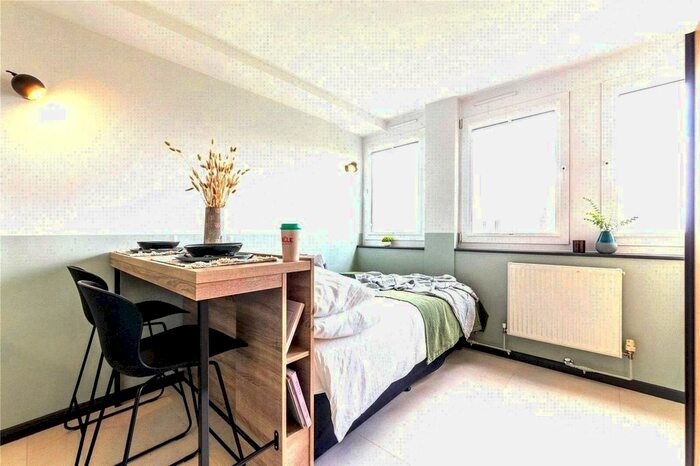 Studio To Rent In Uncle Stockwell, Courland Grove, London, SW8