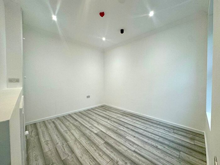 1 Bedroom Flat To Rent In Waylen Street, Reading, RG1