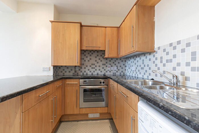 1 Bedroom Apartment To Rent In Church Street, Tewkesbury, GL20