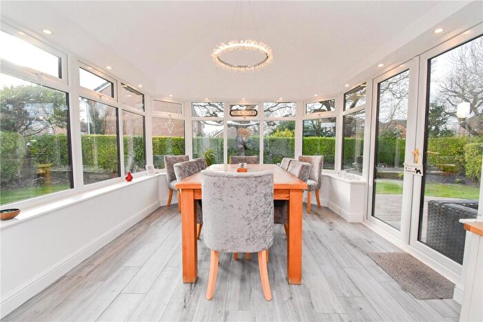 4 Bedroom Detached House For Sale In Truro Close, Great Sutton, Cheshire, CH66