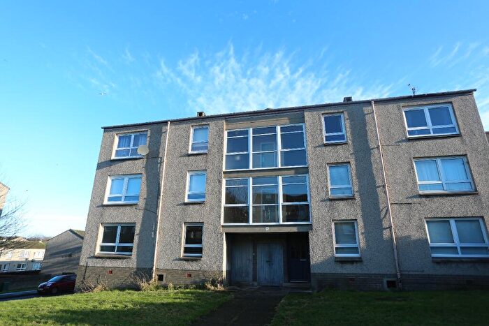 2 Bedroom Flat To Rent In Oxgangs Place, Oxgangs, Edinburgh, EH13