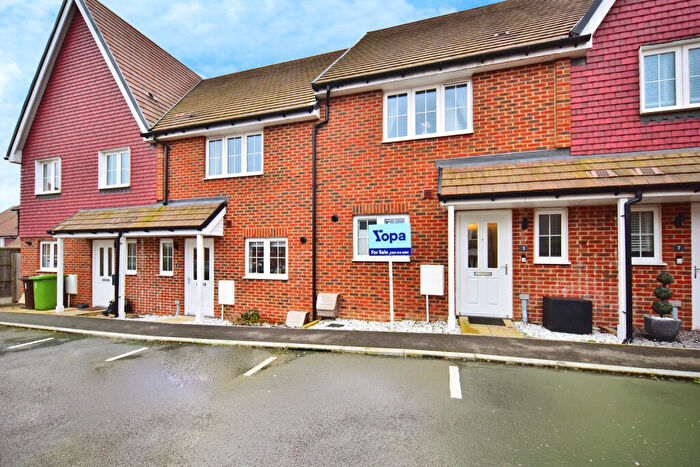 3 Bedroom Terraced House For Sale In Marigold Place, Coxheath, Maidstone, ME17