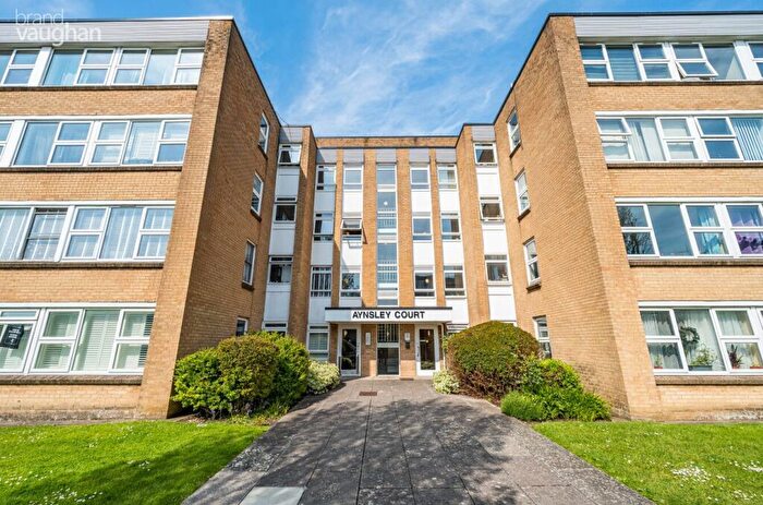 2 Bedroom Flat To Rent In Wilbury Avenue, Hove, Brighton And Hove, BN3