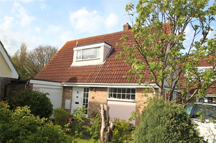 3 Bedroom Bungalow To Rent In Briarfields, Kirby-Le-Soken, Frinton On Sea, Essex, CO13