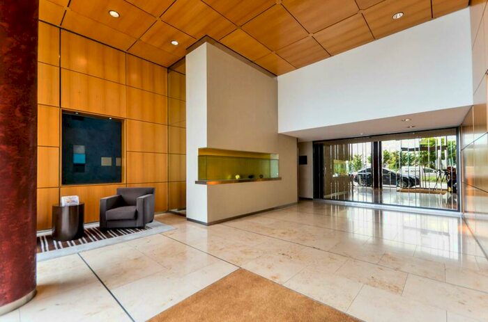 3 Bedroom Flat To Rent In New Providence Wharf, Canary Wharf, London, E14