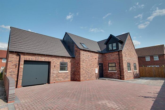 3 Bedroom Detached House For Sale In Anlaf Gardens, Lowfield Road, Anlaby, HU10