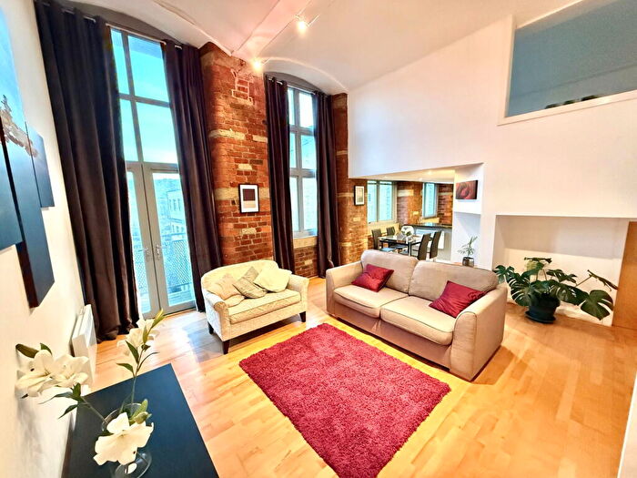 2 Bedroom Apartment For Sale In Park Road, Elland, West Yorkshire, HX5