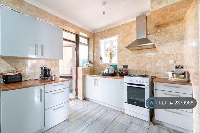 3 Bedroom Terraced House To Rent In Lancelot Road, Wembley, HA0