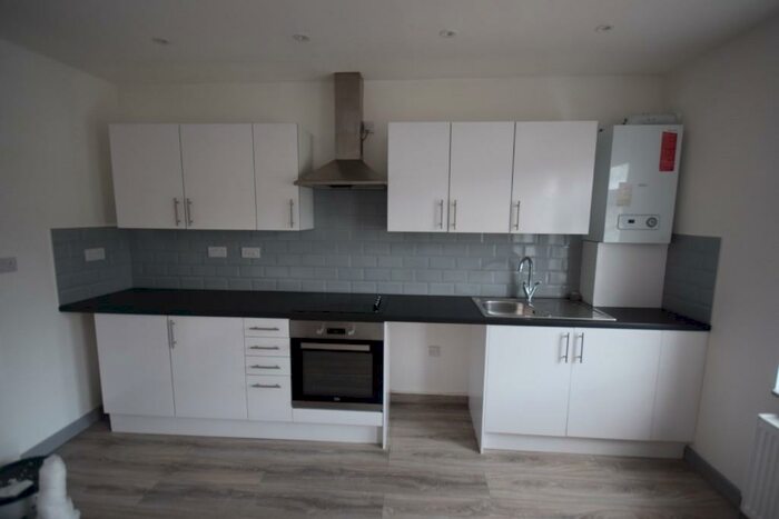 2 Bedroom Flat To Rent In Broadlands Road, Southampton, Hampshire, SO17