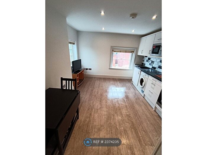 1 Bedroom Flat To Rent In High Street, Tutbury, Burton-On-Trent, DE13