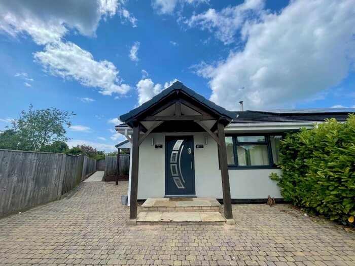 1 Bedroom Apartment To Rent In Begbroke, Oxfordshire, OX5