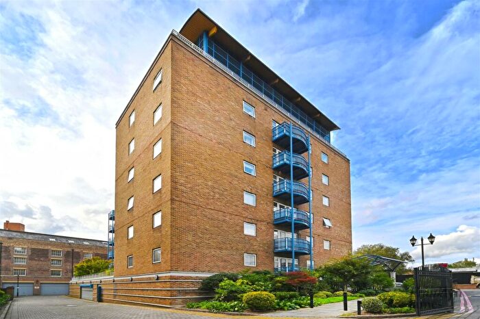 2 Bedroom Apartment To Rent In Scotia Building, Atlantic Wharf, Jardine Road, London, E1W