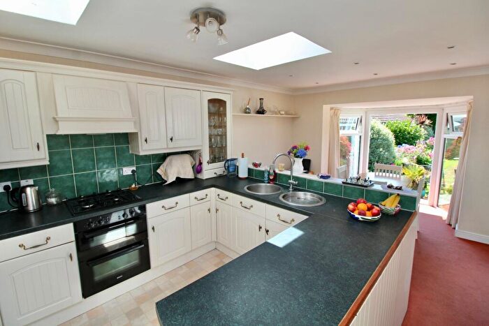 3 Bedroom Detached Bungalow For Sale In Highfield Road, Lymington, SO41