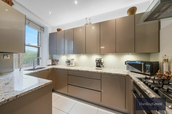 4 Bedroom Flat To Rent In Maida Vale, London, W9