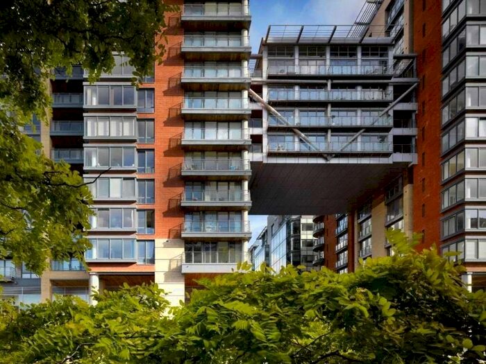 2 Bedroom Flat To Rent In Leftbank, Manchester, M3