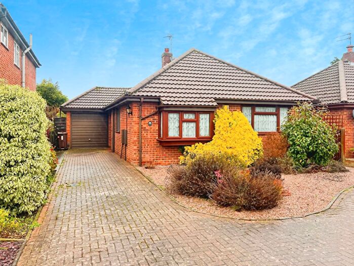 3 Bedroom Detached Bungalow For Sale In Sterling Close, Colchester, CO3