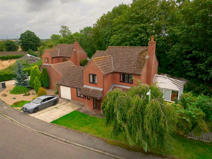 4 Bedroom Detached House For Sale In Haggars Mead, Forward Green, Stowmarket, IP14