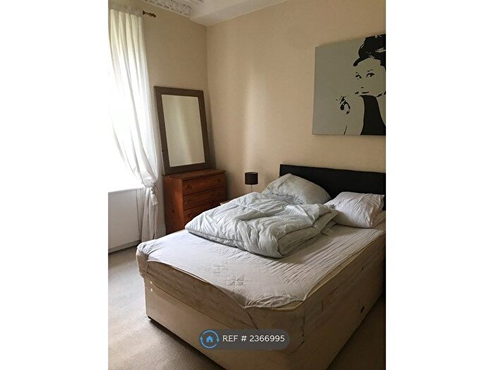 1 Bedroom Flat To Rent In Primrose Terrace, Edinburgh, EH11