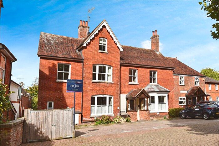1 Bedroom Apartment For Sale In The Horsefair, Romsey, Hampshire, SO51