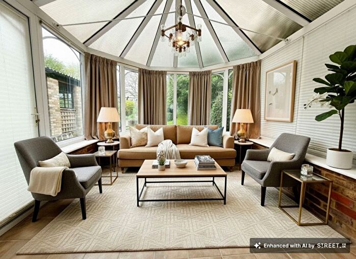 3 Bedroom Property To Rent In Breakspear Road, Ruislip, HA4