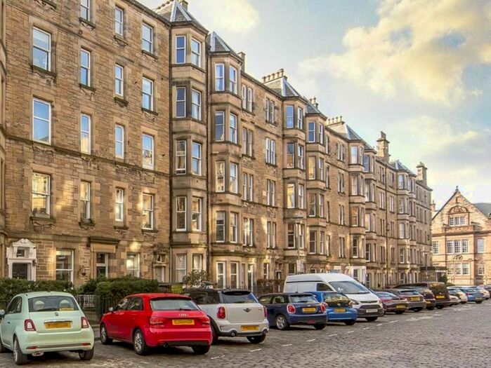 3 Bedroom Flat To Rent In Bruntsfield Avenue, Bruntsfield, Edinburgh, EH10
