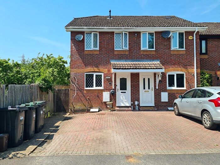 2 Bedroom End Of Terrace House For Sale In Jacobs Walk, Hounsdown, SO40