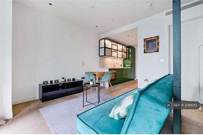 Studio To Rent In Bagshaw, London, E14