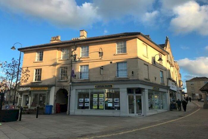 Studio To Rent In Market Place, Chippenham, SN15