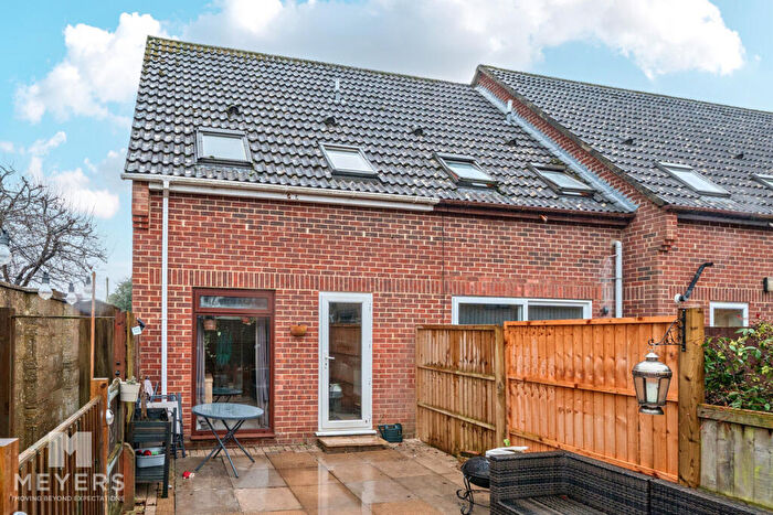 2 Bedroom End Of Terrace House For Sale In Georges Mews, Wimborne, BH21
