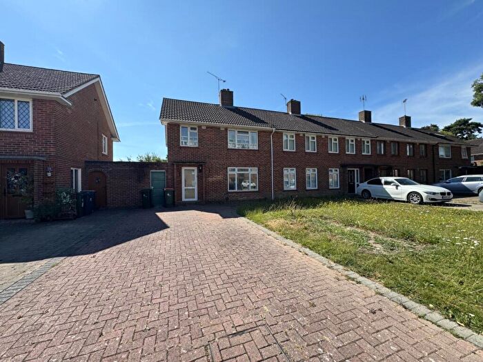 3 Bedroom Semi-Detached House To Rent In Smalls Mead, West Green, Crawley, RH11