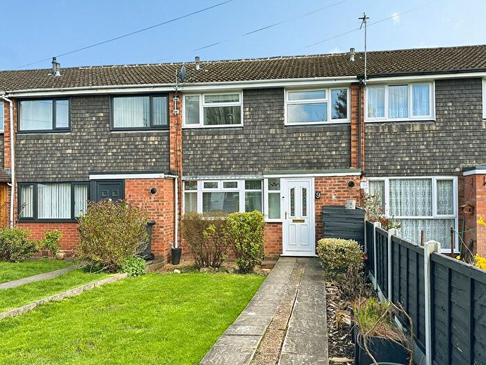 3 Bedroom Terraced House For Sale In Calcot Drive, Tettenhall, Wolverhampton, WV6