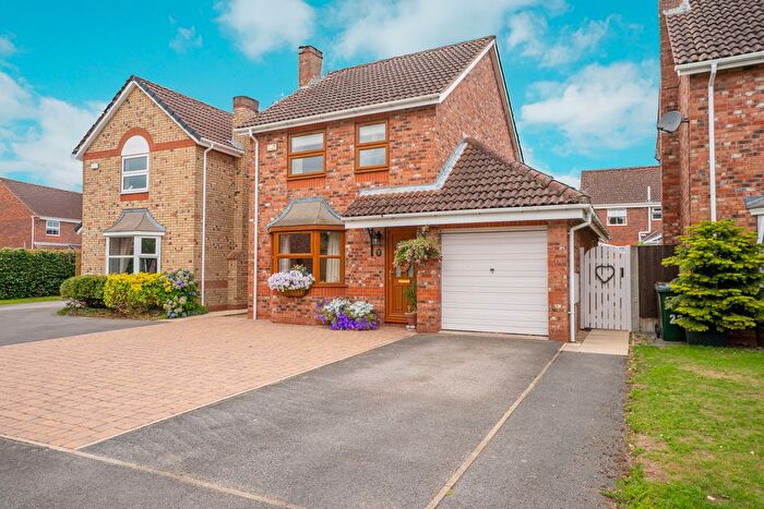 3 Bedroom Detached House For Sale In Ashtree Drive, Brayton, North Yorkshire, YO8