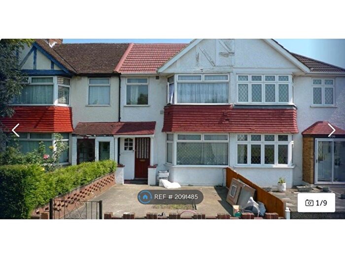 3 Bedroom Terraced House To Rent In Hounslow Road, Feltham, TW14