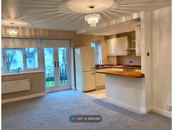 2 Bedroom Flat To Rent In Drewery Court, Blackheath, SE3