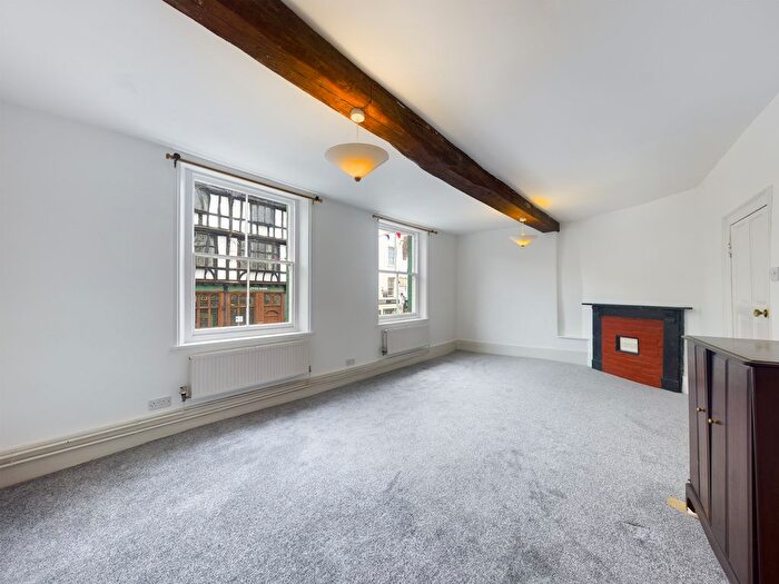 4 Bedroom Flat To Rent In High Street, Tewkesbury, Glos, GL20