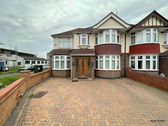 6 Bedroom Semi-Detached House To Rent In Kingston Road, Ewell, Epsom, KT19