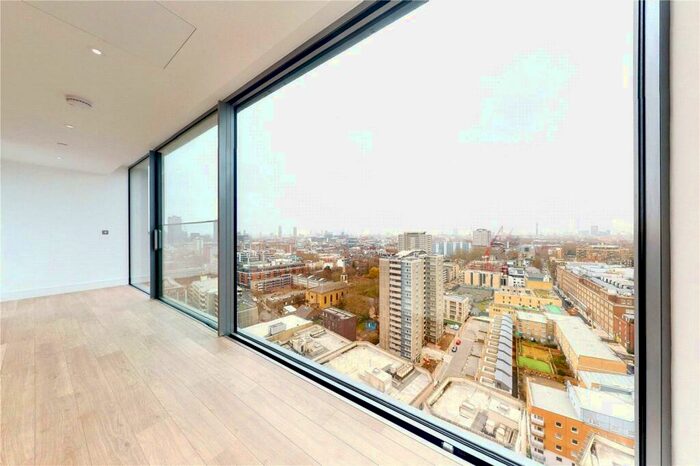 2 Bedroom Flat To Rent In Carrara Tower, London, EC1V