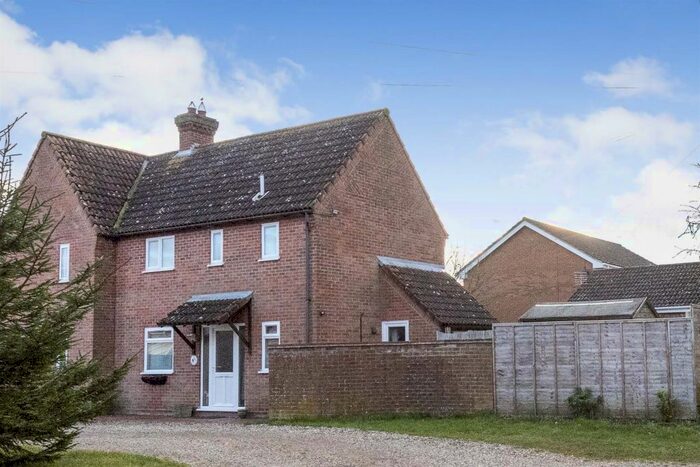 2 Bedroom Semi-Detached House For Sale In Wetherall Close, Bridgham, Norwich, NR16