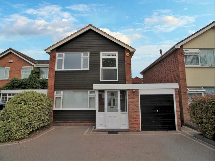 3 Bedroom Detached House To Rent In Shottery Grove, Sutton Coldfield, B76