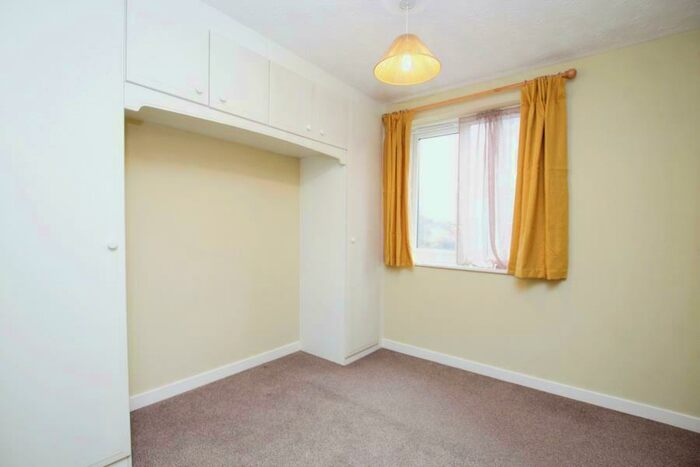 2 Bedroom Apartment To Rent In Somerset Street - City Centre, BS1