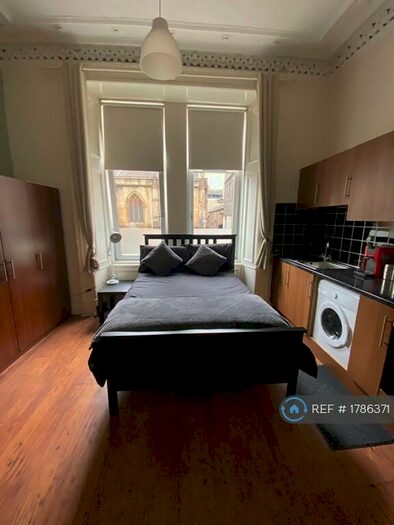 Studio To Rent In Holland Street, Glasgow, G2