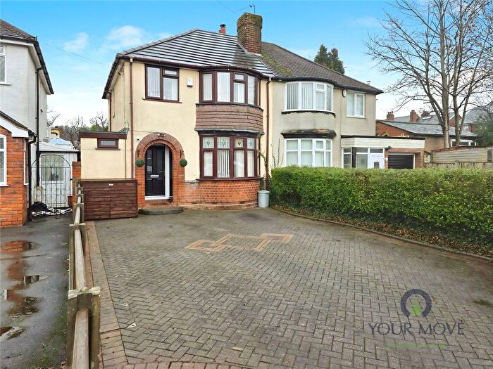 3 Bedroom Semi-Detached House For Sale In Tansley Hill Avenue, Dudley, West Midlands, DY2