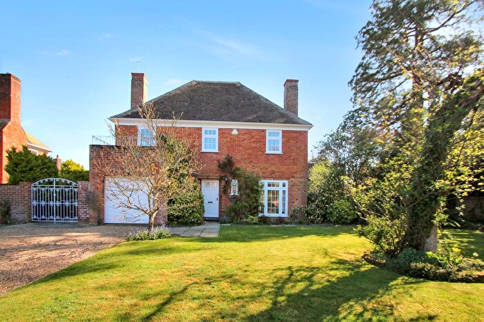4 Bedroom Detached House For Sale In Westwell Court, Tenterden, TN30