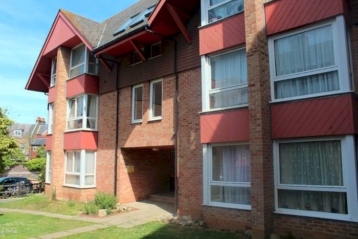 Flat To Rent In Langney Road, Eastbourne, East Sussex, BN22