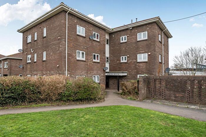 1 Bedroom Flat For Sale In Frome Court, Thornbury, BS35