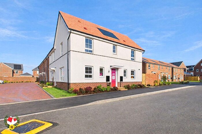 3 Bedroom Semi Detached House For Sale In Fiddington Fields, Tewkesbury, GL20