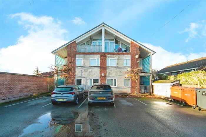 2 Bedroom Flat For Sale In Roxburgh Street, Bootle, Merseyside, L20